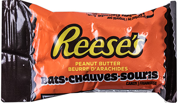 Est. 5 pallets of Candy, Snack Foods & Seasonings product photo